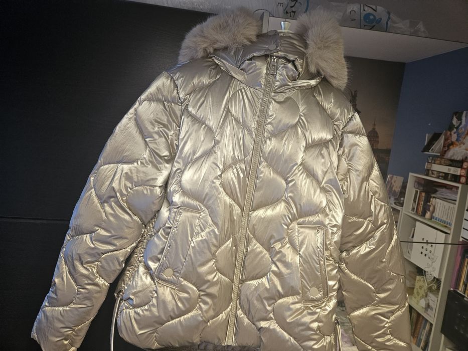 Дамско яке в златист цвят