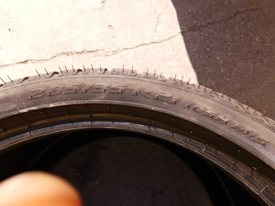 285 35 21  255 40 21 pirelli