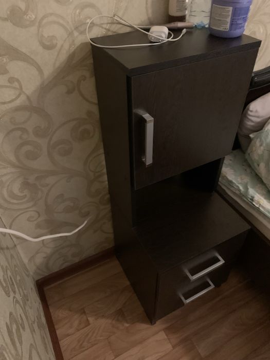 Тумба прикроватная