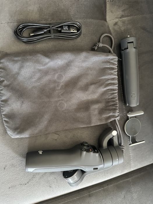 DJI osmo mobile 6