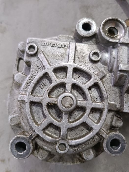 Моторчик стеклоподъёмника ауди