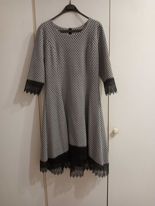 Продам платья бу