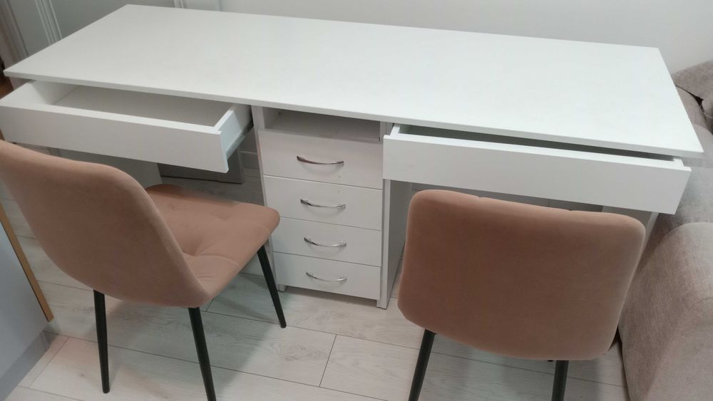 Письменный стол на два места