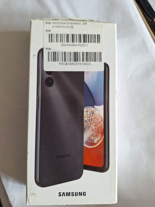 Telefon second hand bine intretinut si functional