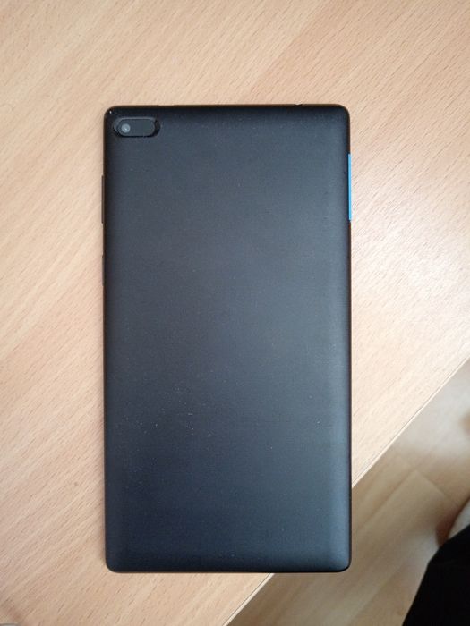 Планшет LENOVO TB-7304F