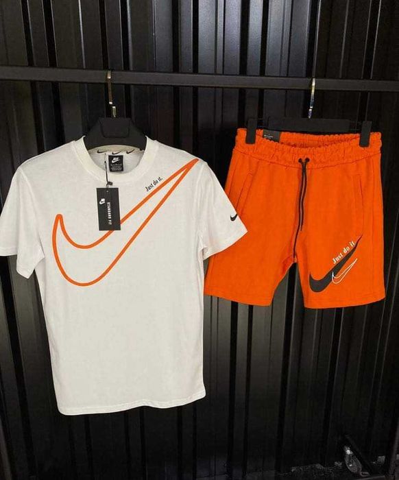 Мъжки къси екипи Nike