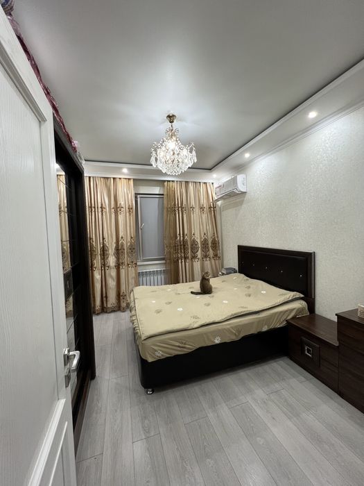 Трехкомнатнкя квартира в центре города