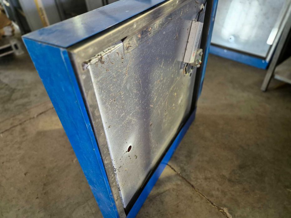 Метална светеща рекламна табела - фонът се сменя