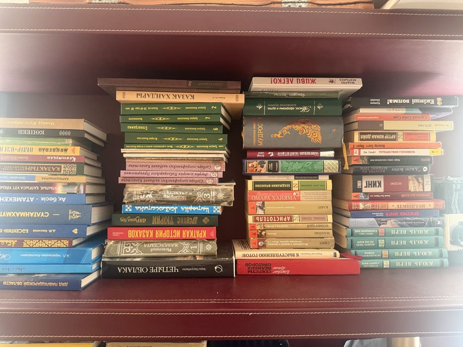 Книги на продажу по тыще