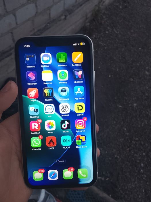 Телефон в идеальном состоянии iOS 26
