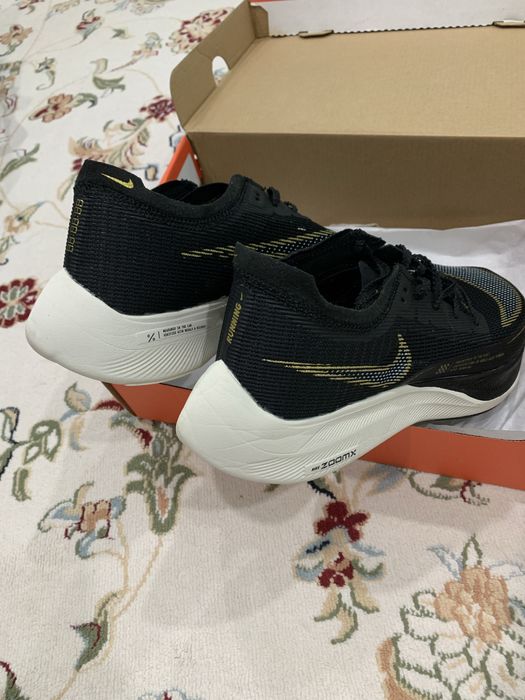 Кроссовки новые беговые