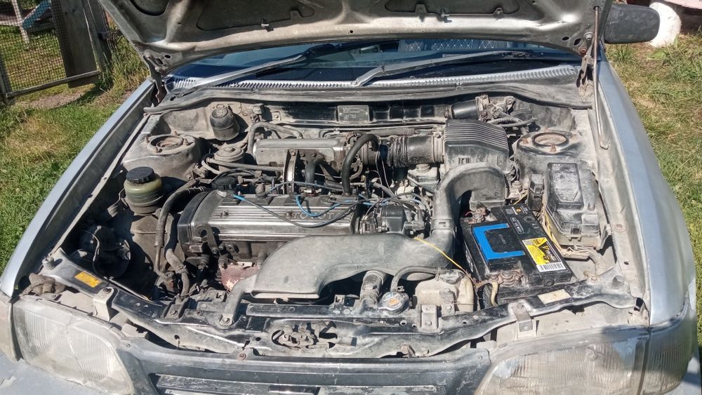 Toyota  tercel 1994 года выпуска