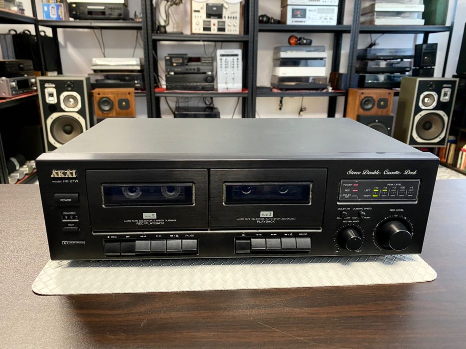Двукасетен дек Akai