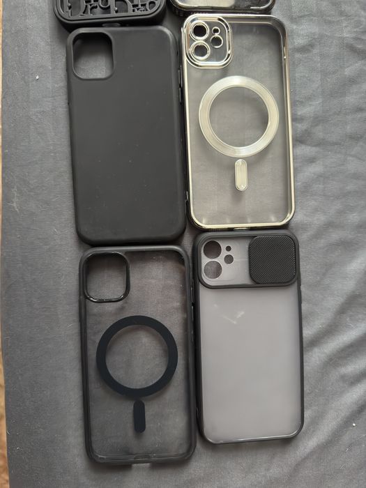 Чехлы на Айфон 11