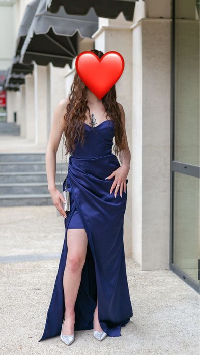 Официална синя рокля