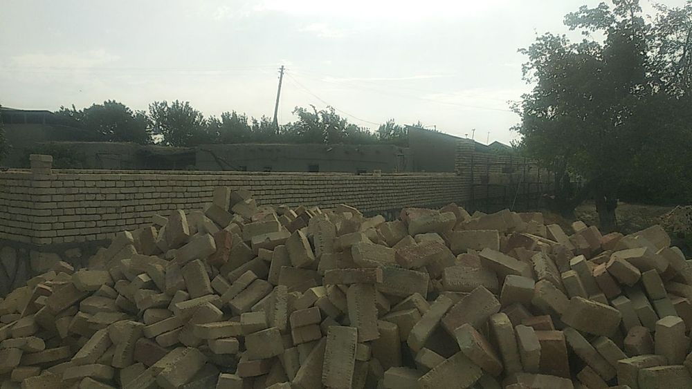 Gʻisht terish beton quyish  noldan koʻtaramiz kelishilgan xolda z