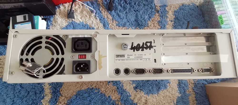 Unitate pc 486 SX la 25Mhz , 4 Mb EDO RAM, HDD 170 Mb, flopy, retro