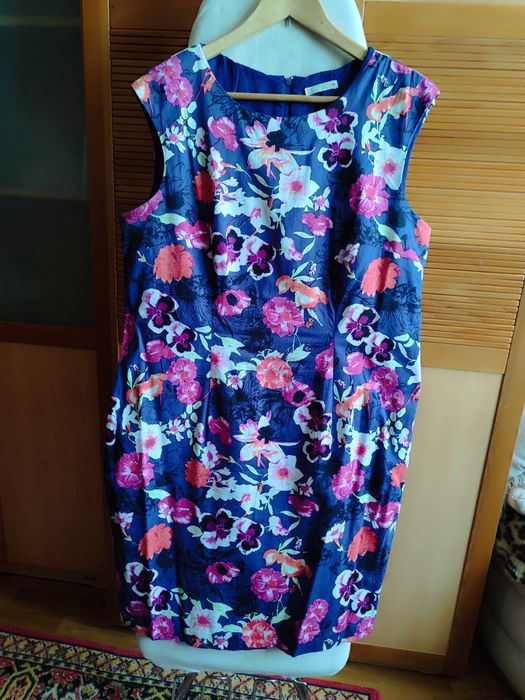 Платье футляр р.54-56