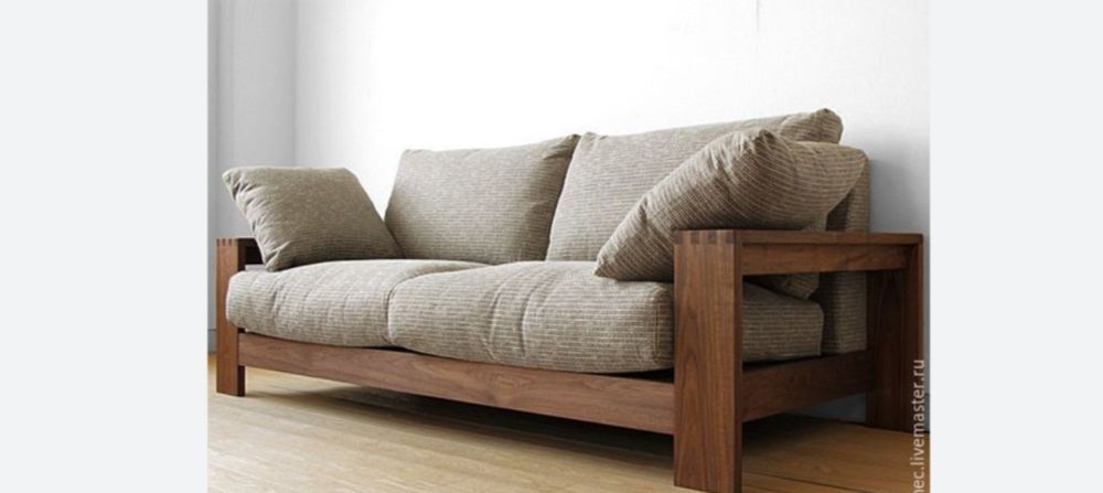 Диван деревянный