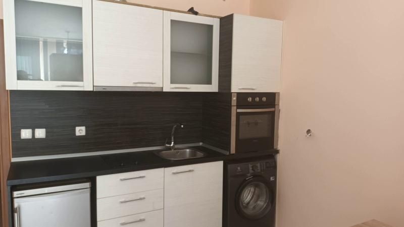 Дава се под наем Едностаен апартамент в София, Дружба 1 - 36 кв.м за 300 € - Снимка #1