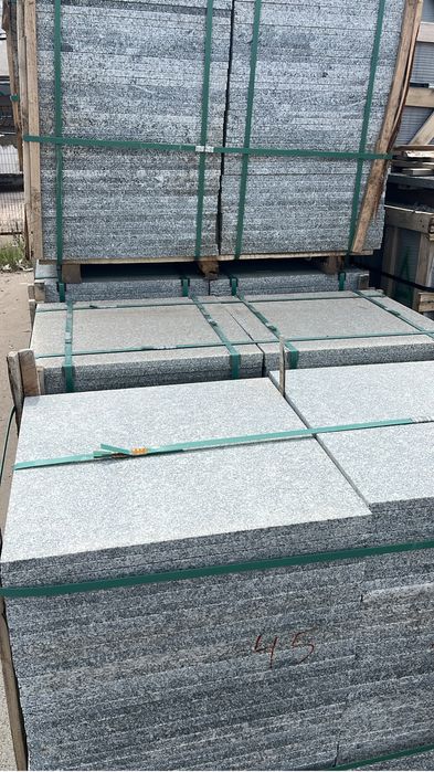 ГРАНИТ лестница ступенька под ступеньки любой размер в наличии