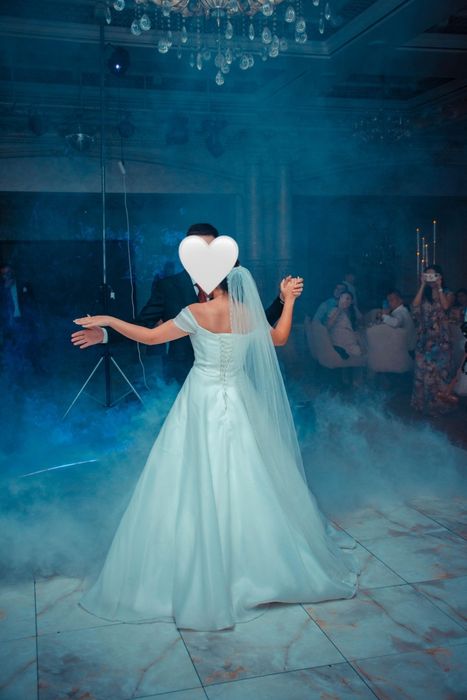 Продаю свадебное платье + фата