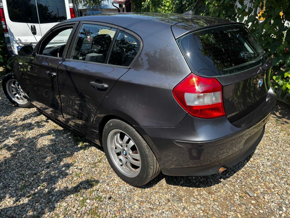 BMW Seria 1 E87 118i