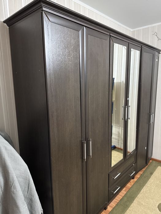 шкаф для двух людей