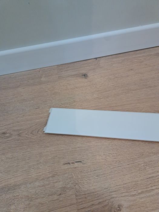 Плинтус белый 2х метровый