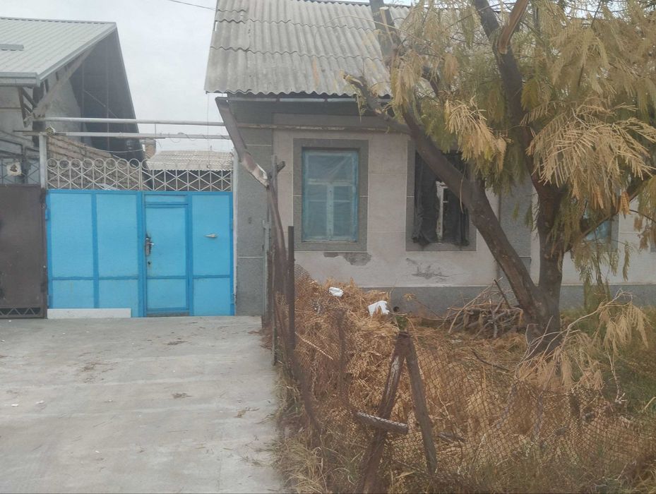 Участок в центральном районе Янгиюля,