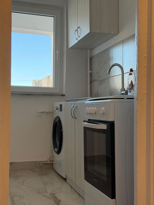 Inchiriez garsoniera