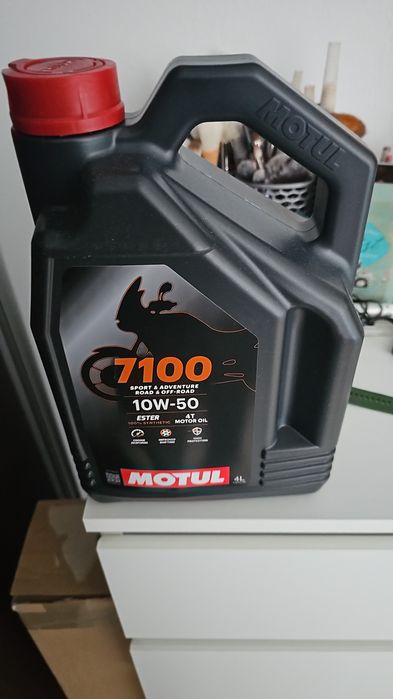 Motul 7100 10w50