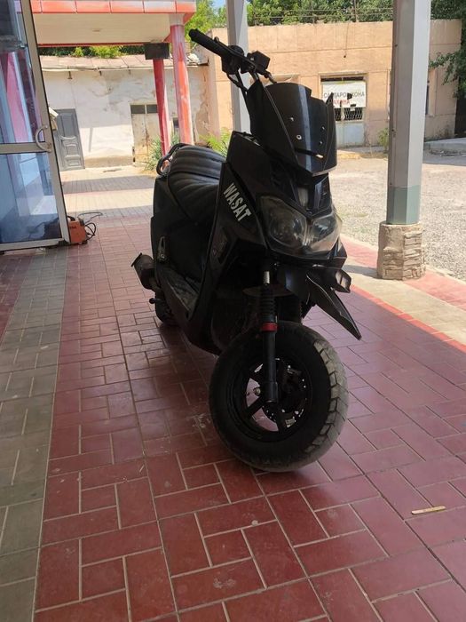 Skuter sotiladi srochna