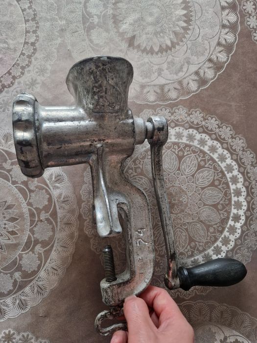 Продам Мясорубку СССР