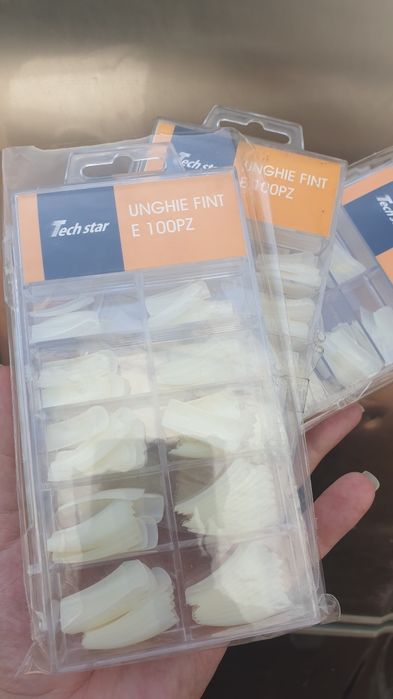 Cutie tipsuri de unghii Tech Star