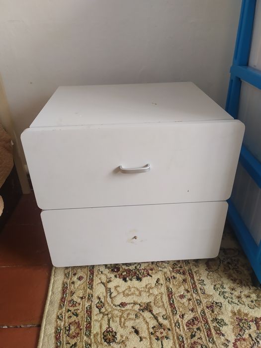 Продам тумбочку!