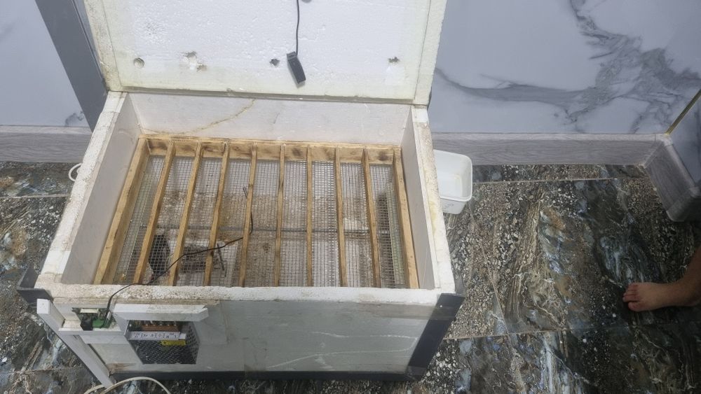 Продам самодельный инкубатор