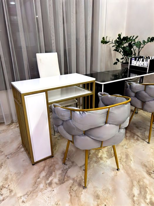 Сдам в аренду парикмахерское кресло