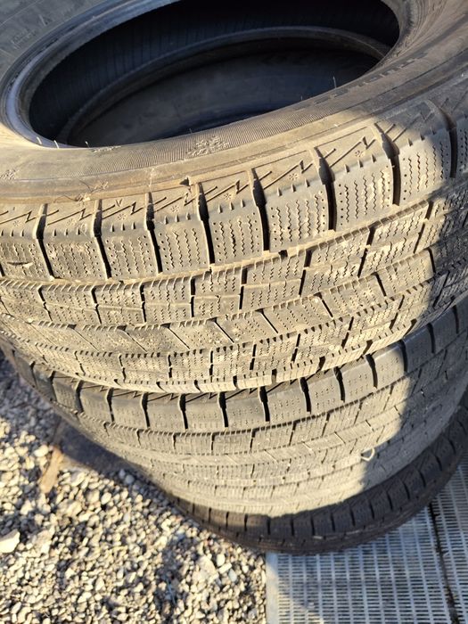 Продам зимнюю резину
