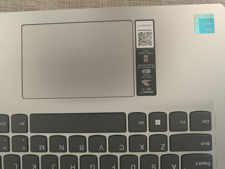 Laptop Lenovo IdeaPad 1 15IJL7 cu procesor Intel® Pentium® Silver N600