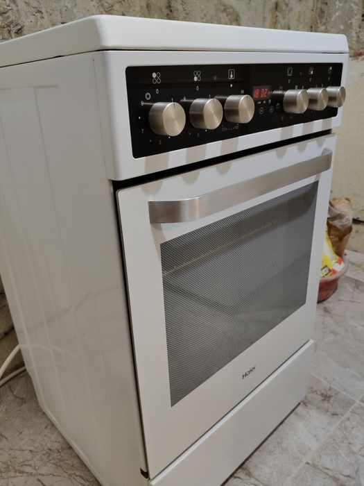 Продам электроплиту Haier