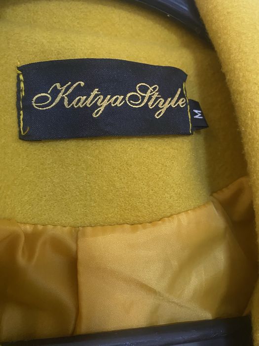 весеннее женское пальто