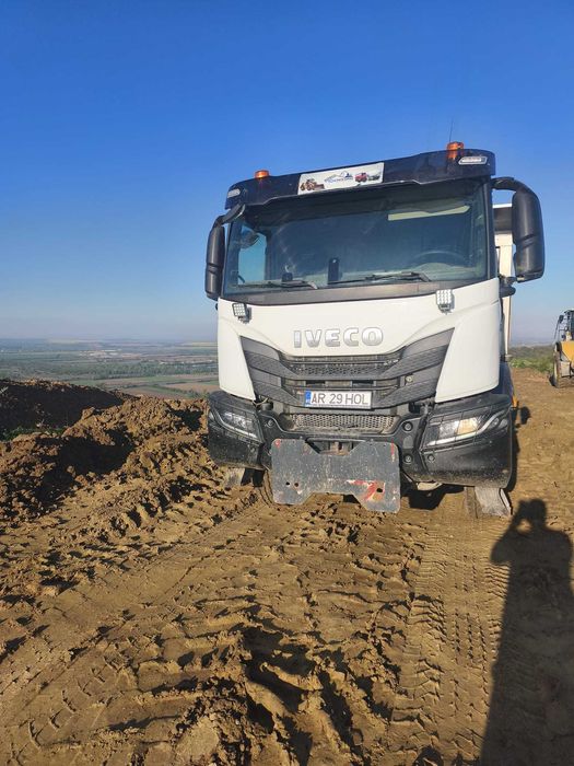 IVECO Trakker 6x4 basculanta – 2022 | vanzare / schimb