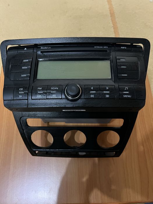 Radio CD Skoda Octavia 2