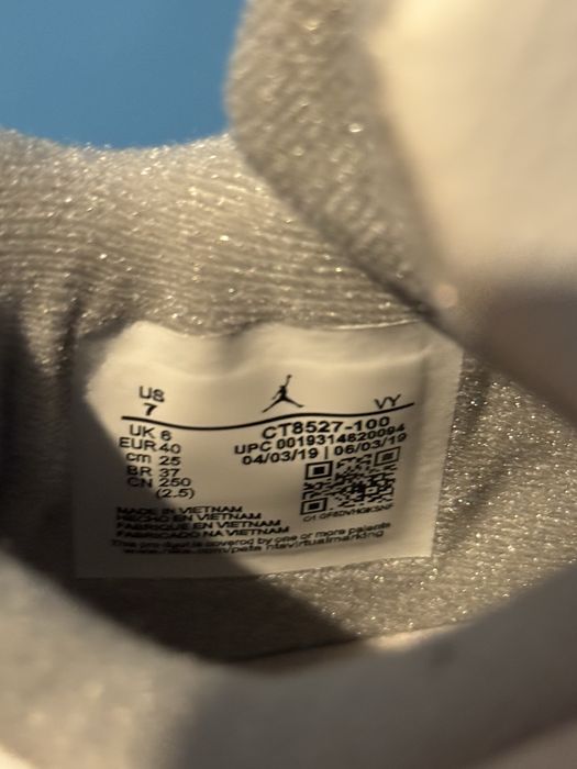 Air Jordan 4 White Oreo 40
