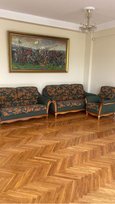 Продам в комплекте италянский диван с софа  и крело