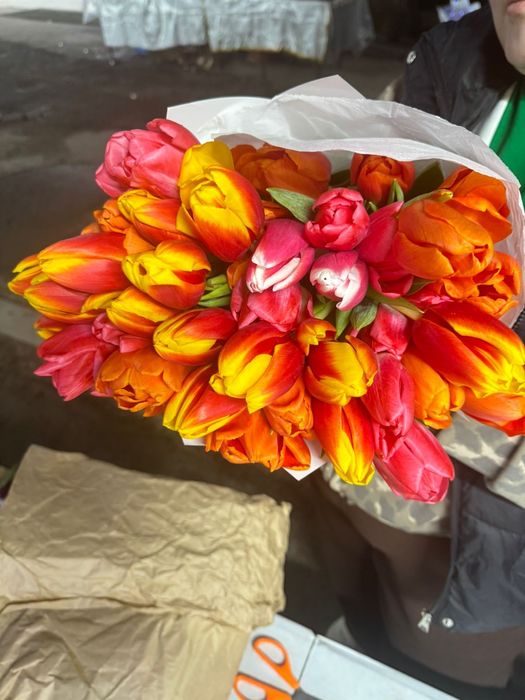 Букет тюлпанов .