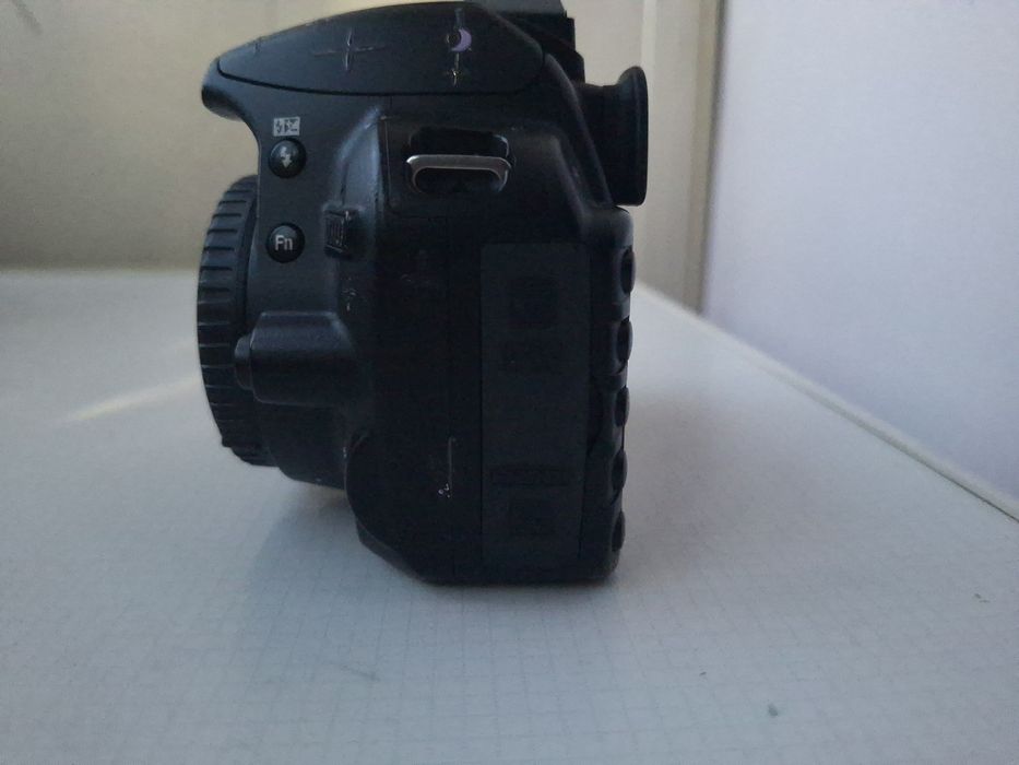 Зеркальный фотоаппарат Nikon 3100
