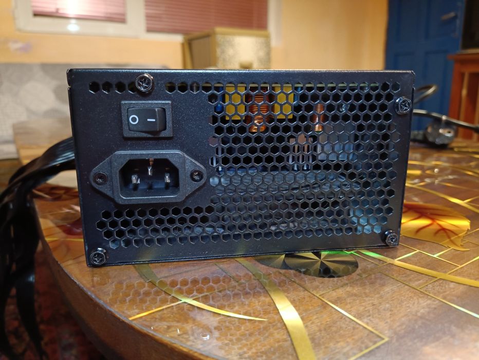 Захранване Gigabyte P550 B, 550W, 80 plus Bronze