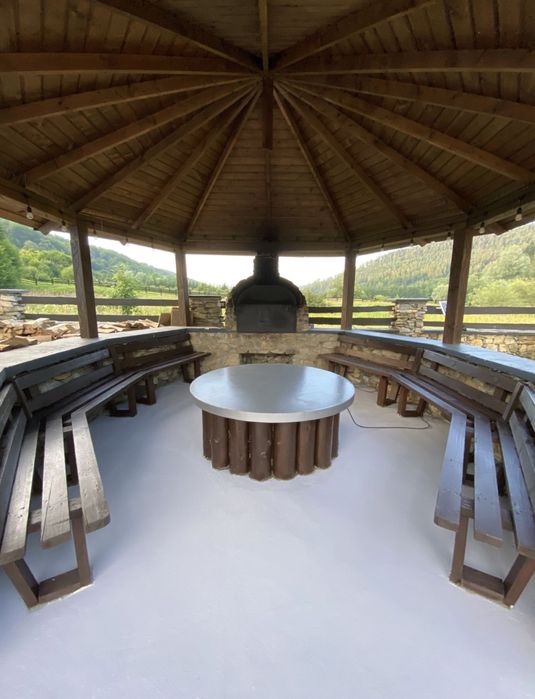 Pensiune/Cabana/Ciubar/Sauna/14 dormitoare cu baie proprie/Bucovina